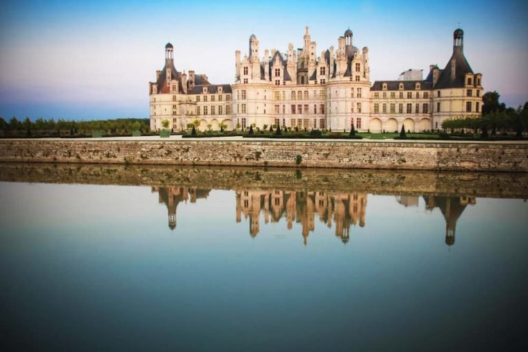 Loire Valley Castles and Vineyards
