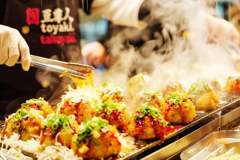 Osaka Street Food and Nightlife